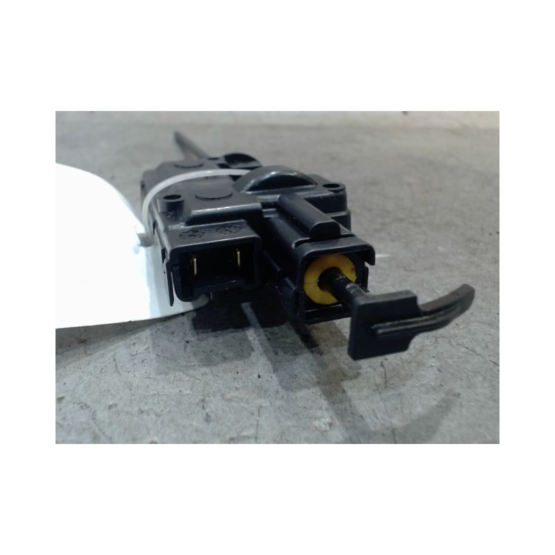 ACTIONNEUR TRAPPE CARBURANT RENAULT CLIO