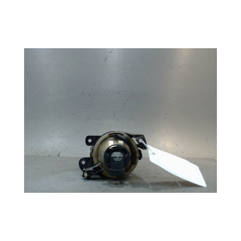 PHARE ANTIBROUILLARD AVANT DROIT VOLKSWAGEN PASSAT