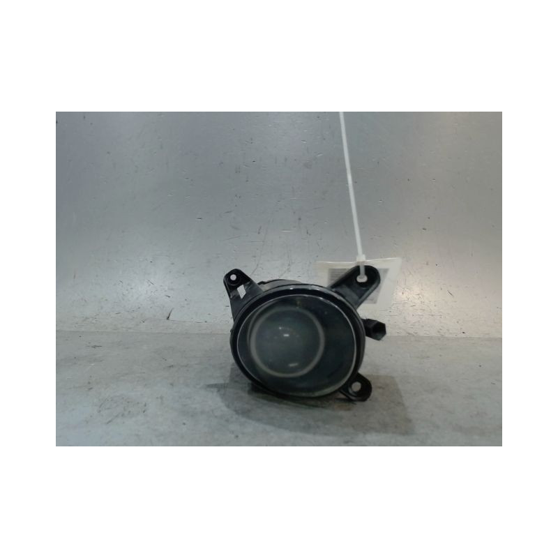 PHARE ANTIBROUILLARD AVANT DROIT VOLKSWAGEN PASSAT