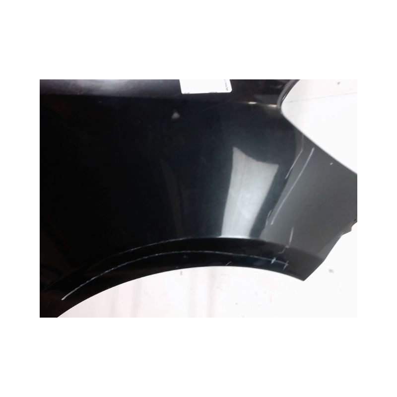 AILE AVANT DROIT RENAULT CLIO III 2005-