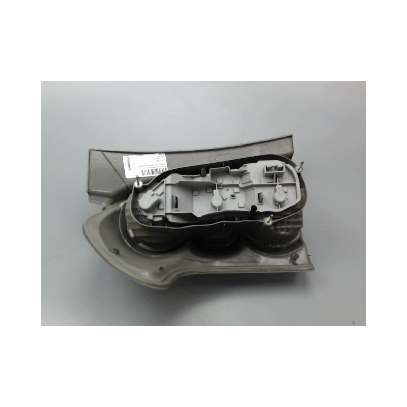 FEU ARRIERE DROIT TOYOTA COROLLA VERSO 2007-