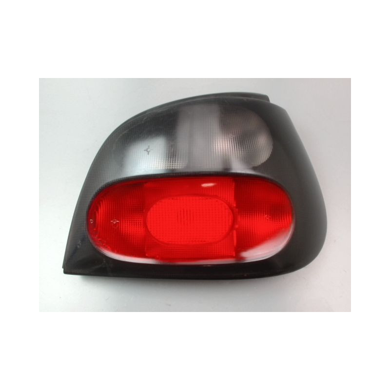 FEU ARRIERE DROIT RENAULT MEGANE I Phase 1 1995-1999