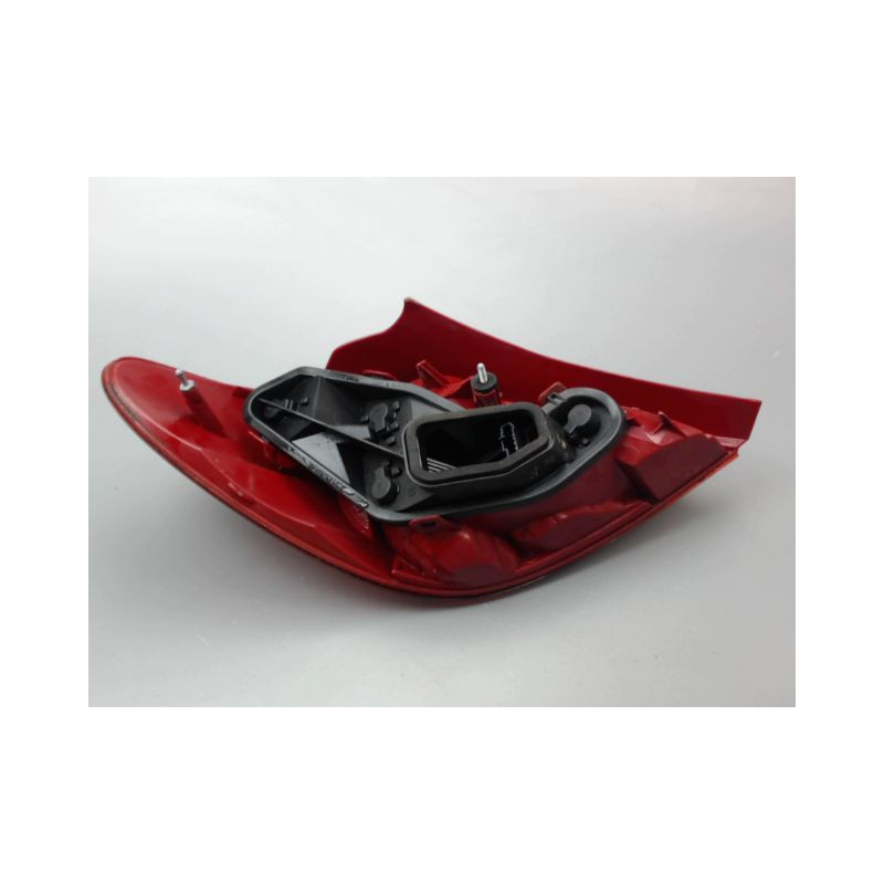 FEU ARRIERE DROIT PEUGEOT 207 2006-2013