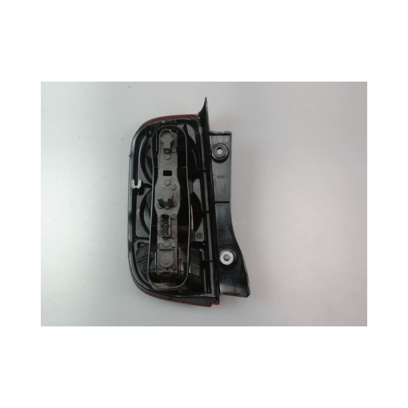 FEU ARRIERE DROIT NISSAN MICRA III Phase 1 2003-2005