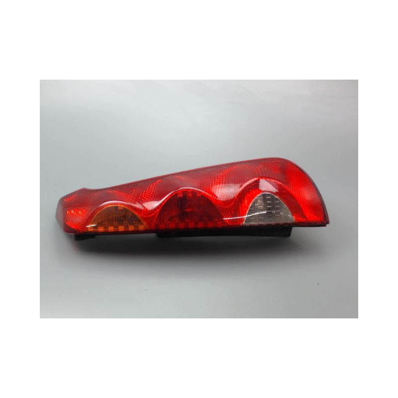 FEU ARRIERE DROIT NISSAN NOTE I Phase 1 2006-2009