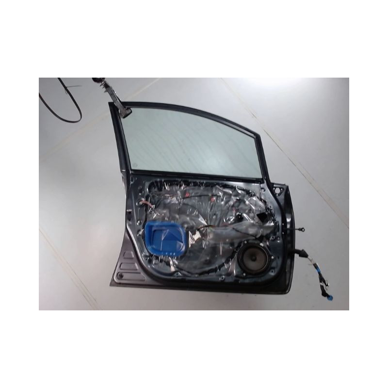 PORTE AVANT GAUCHE TOYOTA AURIS