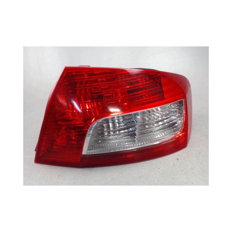 FEU ARRIERE DROIT PEUGEOT 407