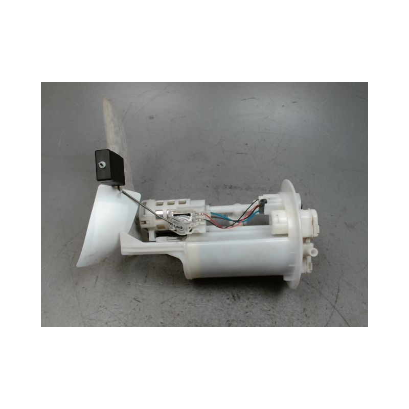POMPE CARBURANT IMMERGEE TOYOTA YARIS