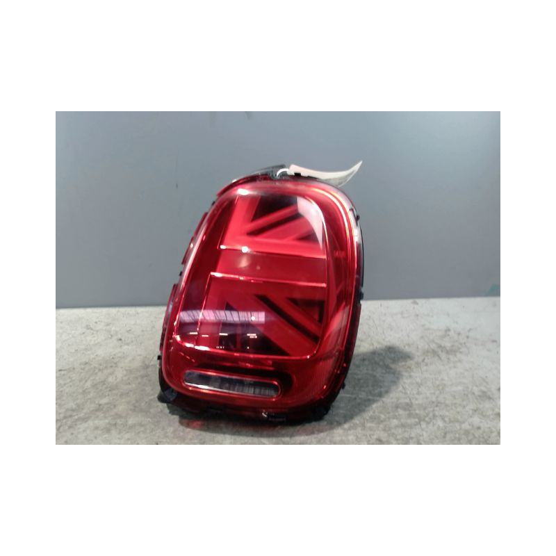 FEU ARRIERE DROIT MINI MINI 2010-