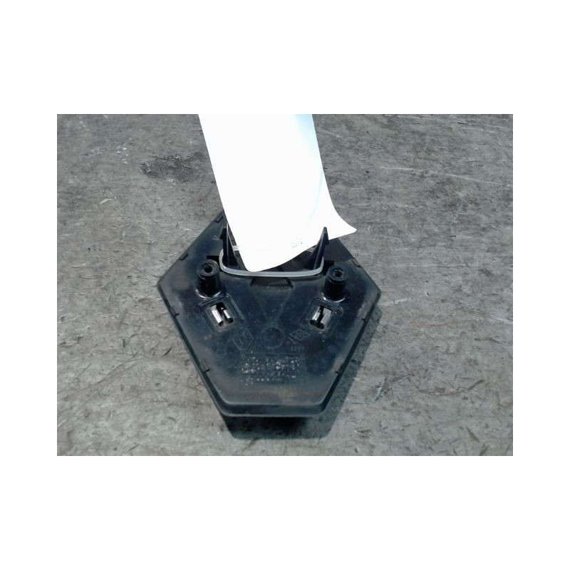 SIGLE CALANDRE RENAULT CLIO III 2010-