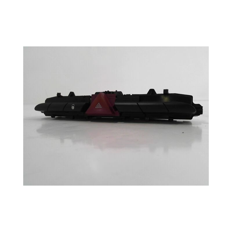 BOUTON DE WARNING PEUGEOT 308 2007-