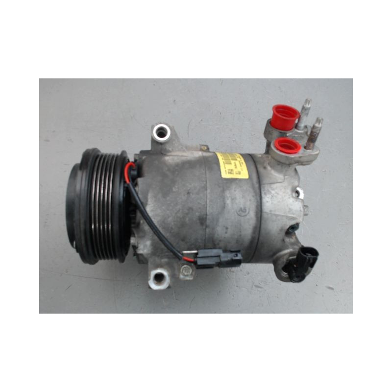 COMPRESSEUR AIR CONDITIONNE FORD FOCUS