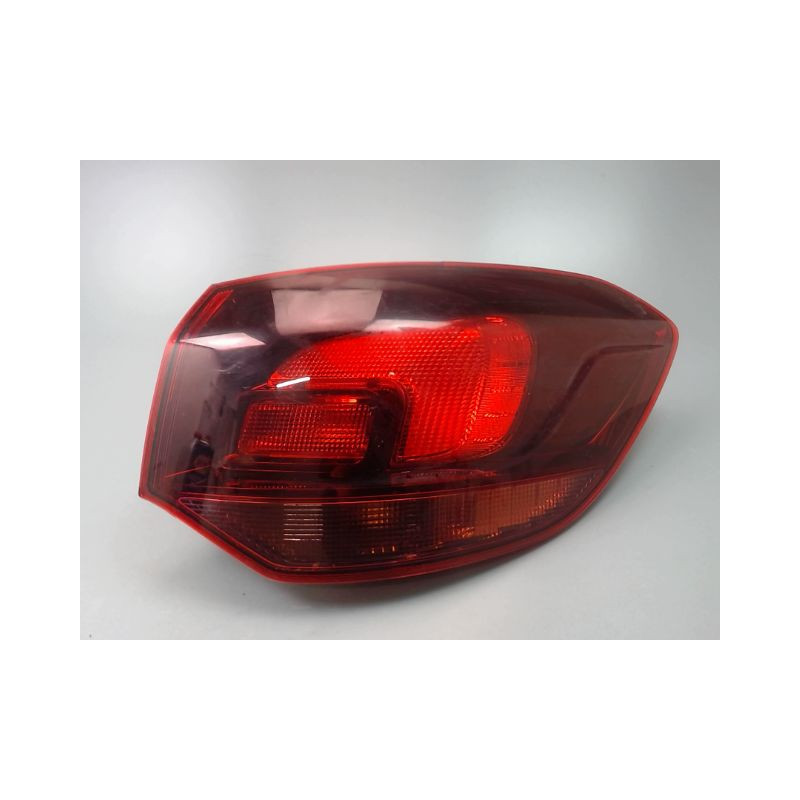 FEU ARRIERE DROIT OPEL ASTRA BREAK 2004-