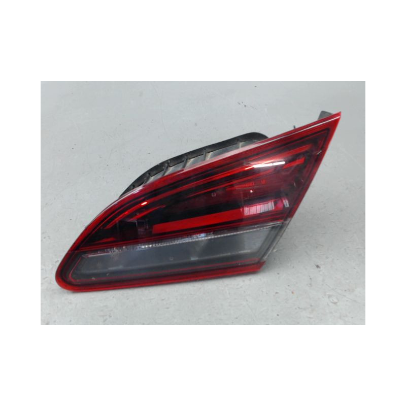 FEU ARRIERE INTERIEUR DROIT OPEL ASTRA
