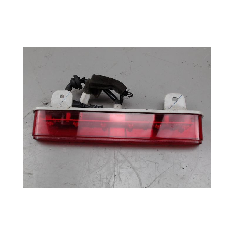 FEUX STOP SUPPLEMENTAIRE NISSAN MICRA
