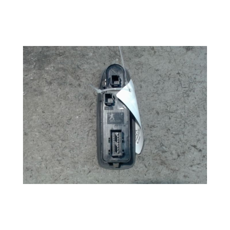 COMMANDE LEVE-GLACE PORTE AVG PEUGEOT 208