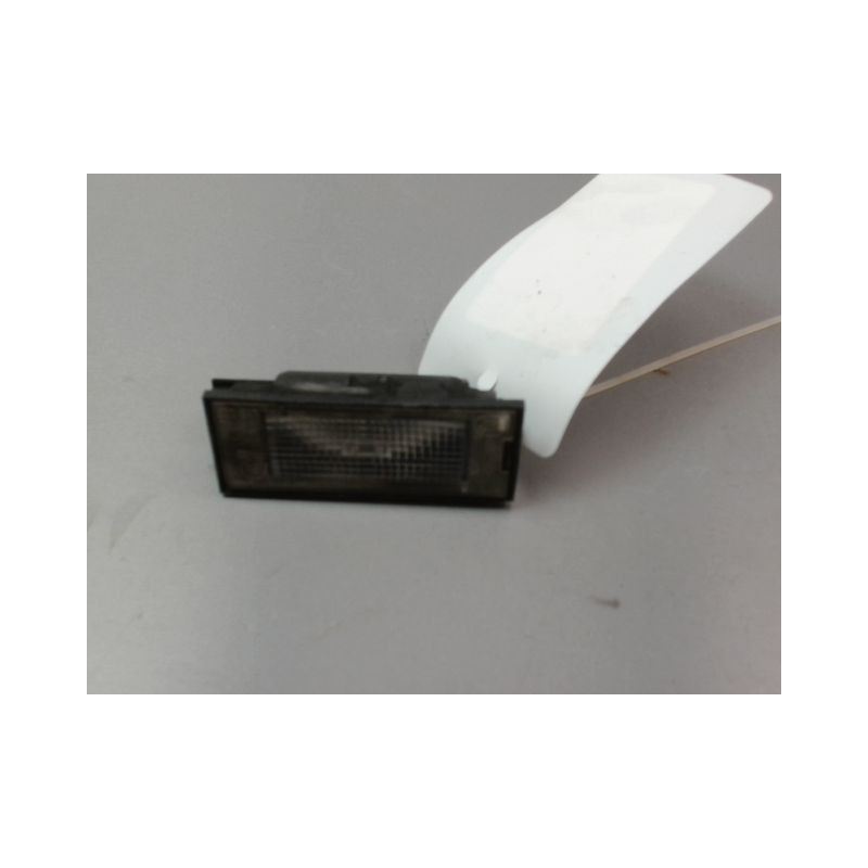 ECLAIREUR PLAQUE DE POLICE DROIT RENAULT MEGANE IV PHASE 1 2015-