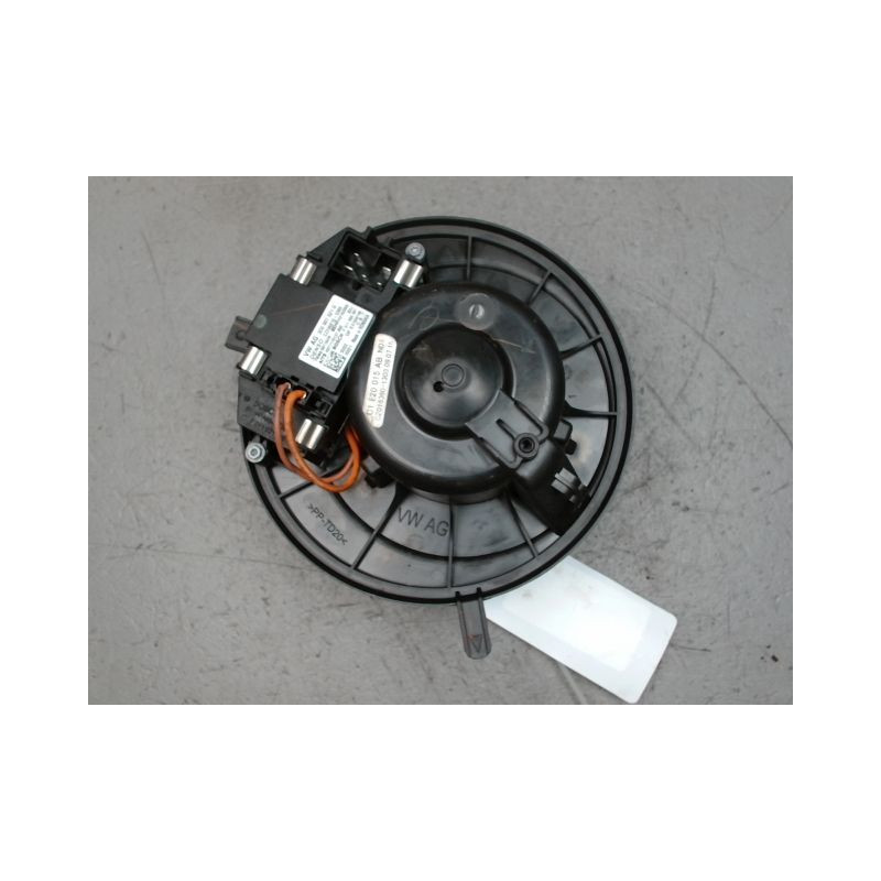 MOTEUR VENTILATEUR CHAUFFAGE VOLKSWAGEN TIGUAN