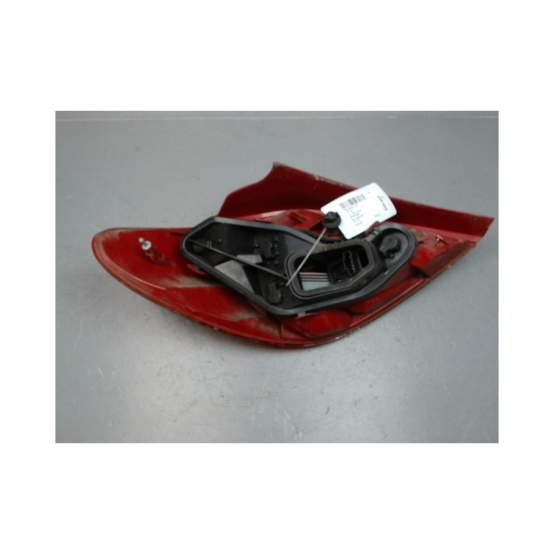 FEU ARRIERE DROIT PEUGEOT 207 3P