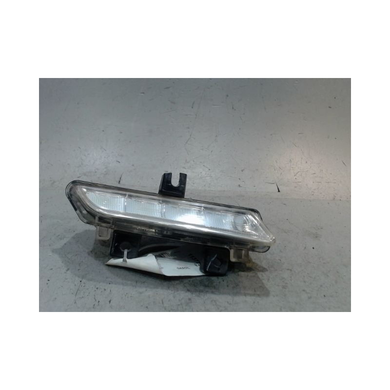 FEUX POSITION DROIT RENAULT CLIO