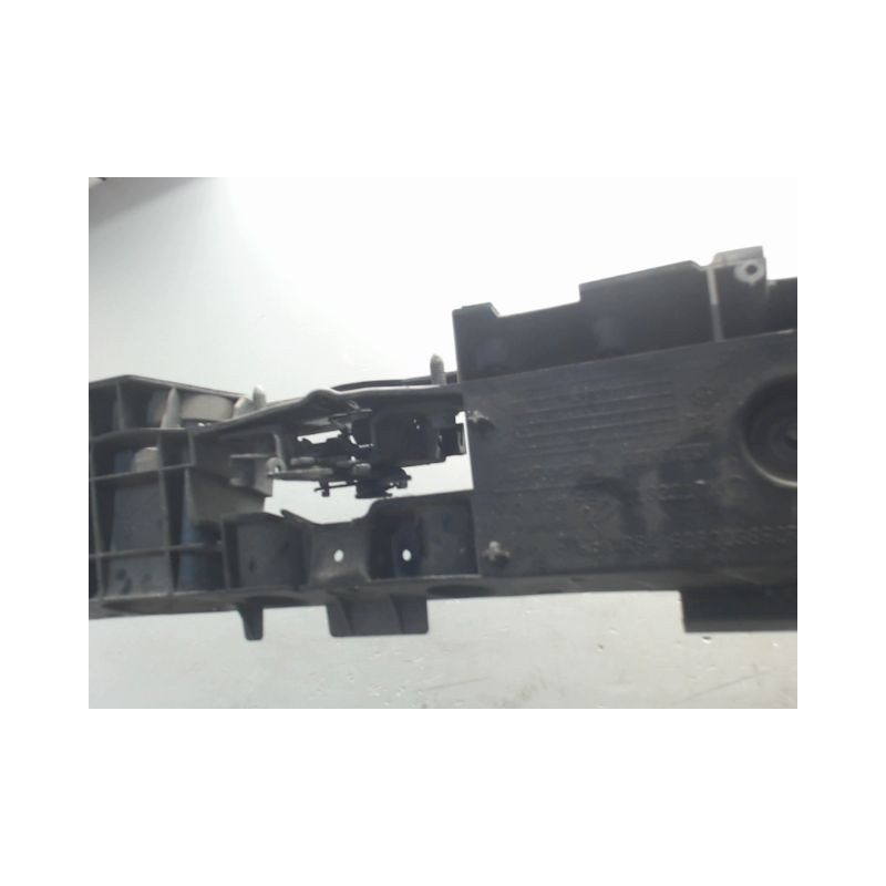 TRAVERSE SUPERIEURE ARMATURE AVANT RENAULT CLIO