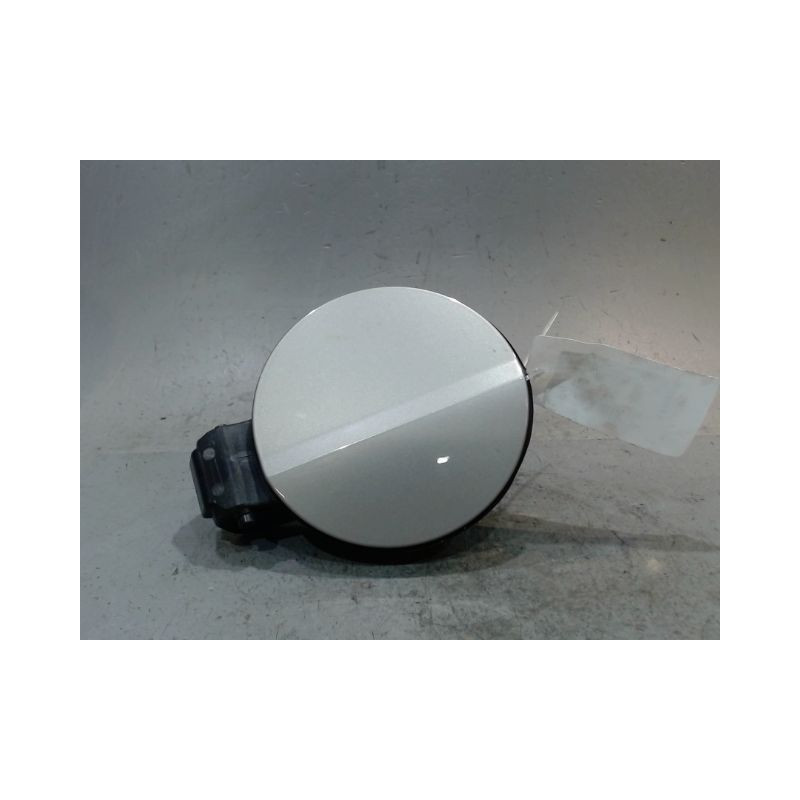 VOLET DE TRAPPE CARBURANT SKODA FABIA