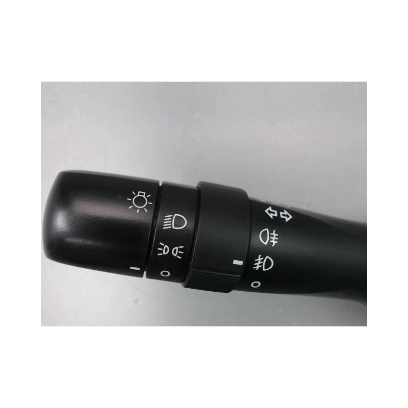 COMMANDE ECLAIRAGE TOYOTA YARIS 2005-