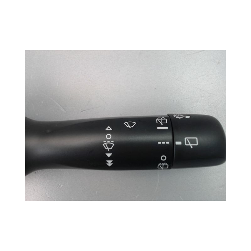 COMMANDE ESSUIE GLACE TOYOTA YARIS 2005-