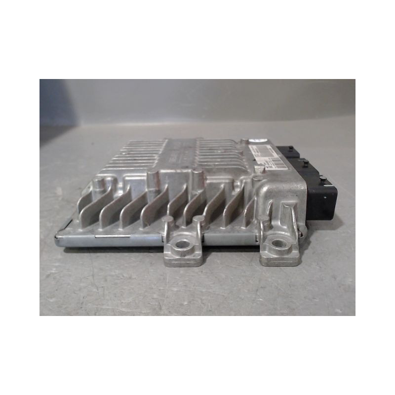 CALCULATEUR MOTEUR CITROEN C3