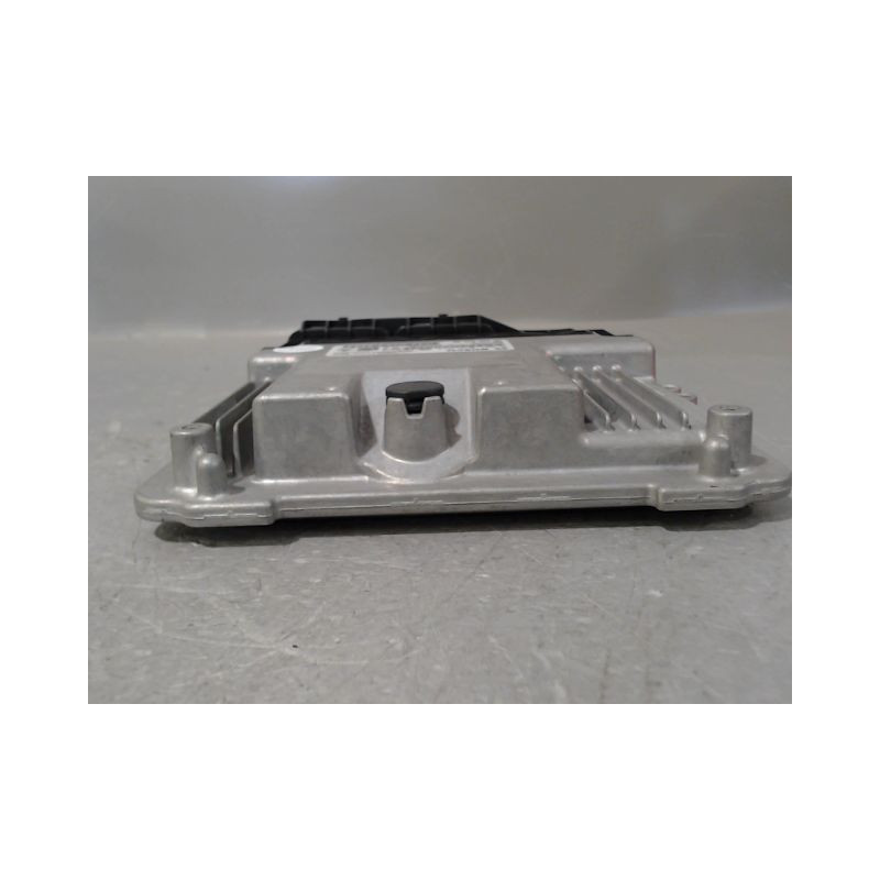 CALCULATEUR MOTEUR PEUGEOT 308