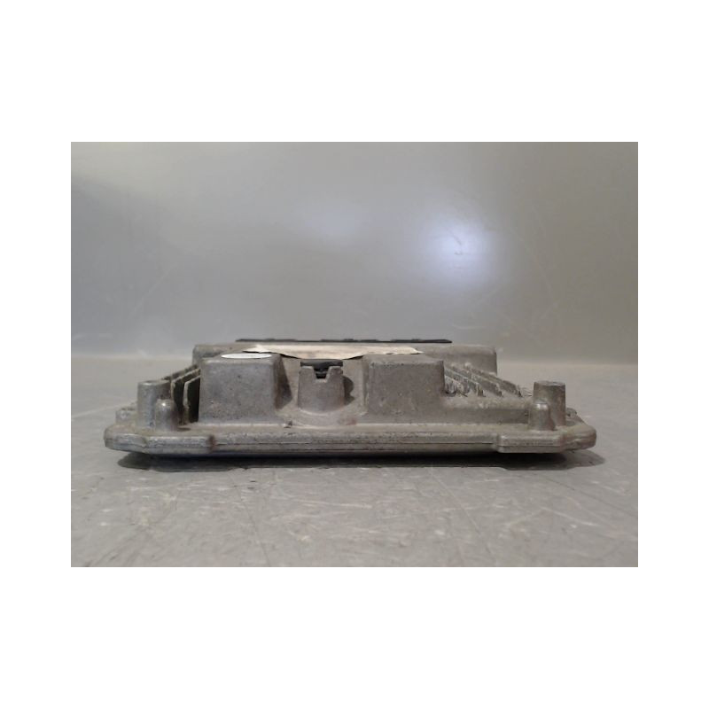 CALCULATEUR MOTEUR PEUGEOT 206