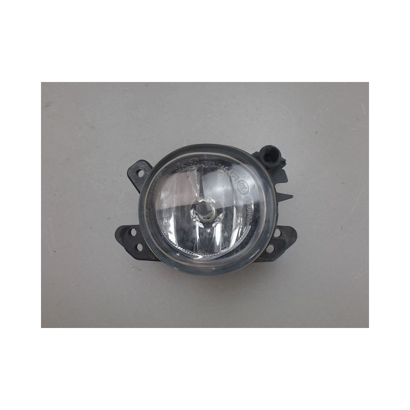PHARE ANTIBROUILLARD AVANT DROIT MERCEDES CLASSE C