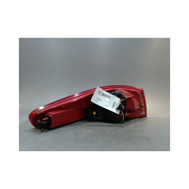 FEU ARRIERE DROIT PEUGEOT 607