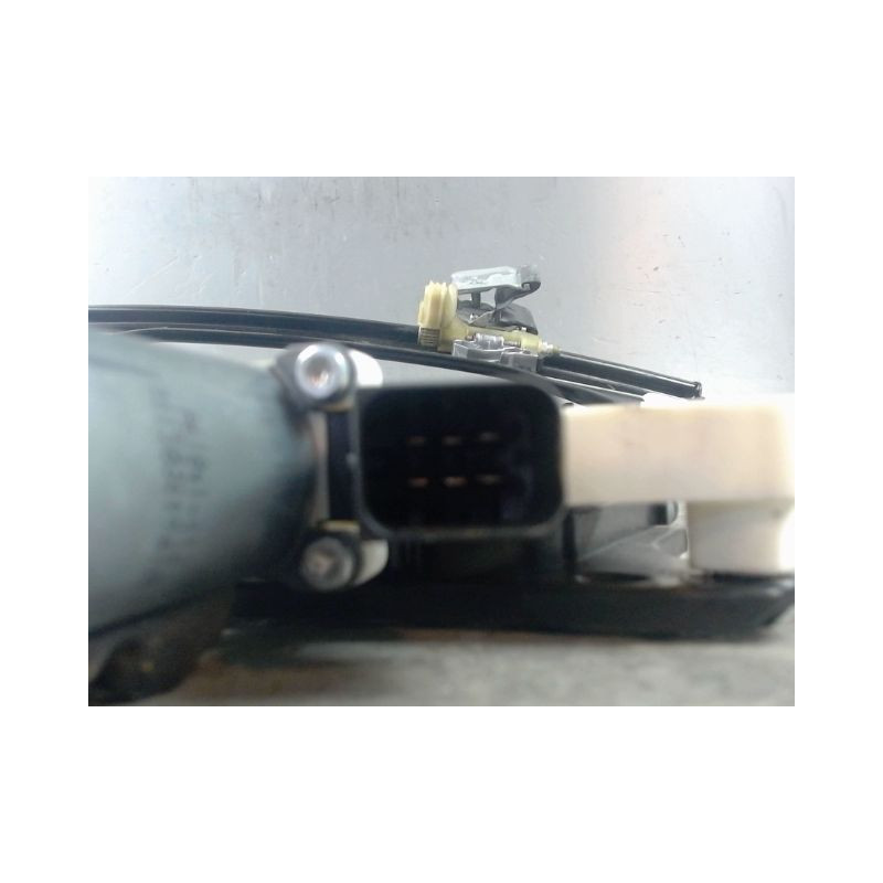 MECANISME+MOTEUR LEVE-GLACE ARRIERE DROIT MERCEDES CLA