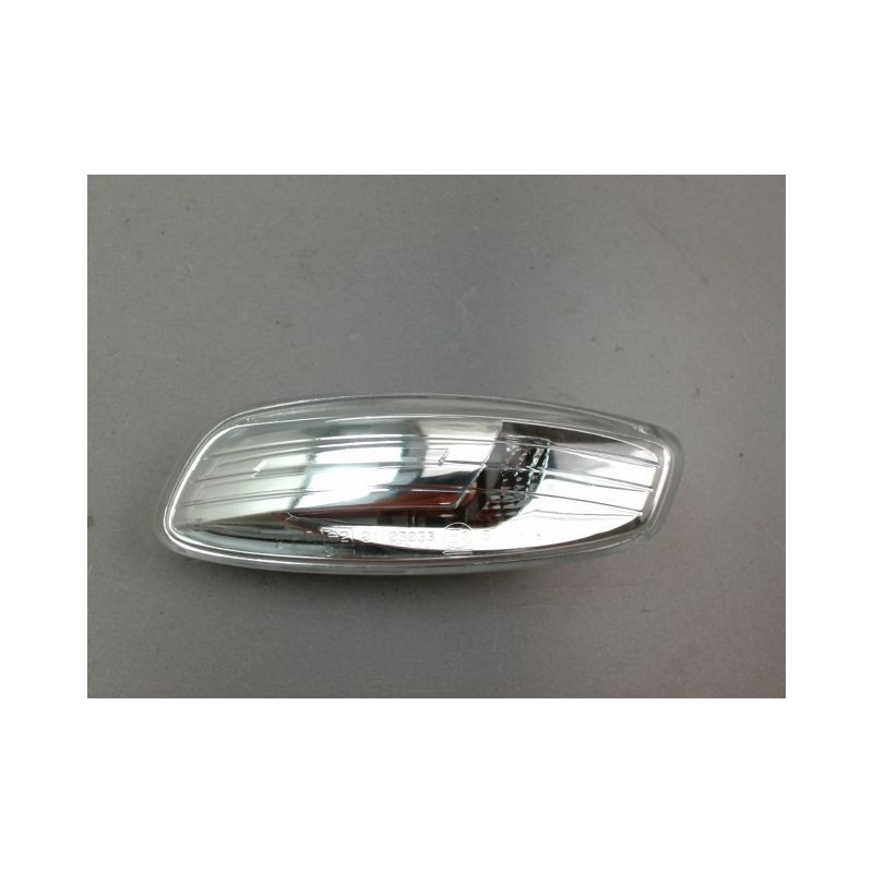 REPETITEUR RETROVISEUR GAUCHE PEUGEOT 207 SW 2007-2013