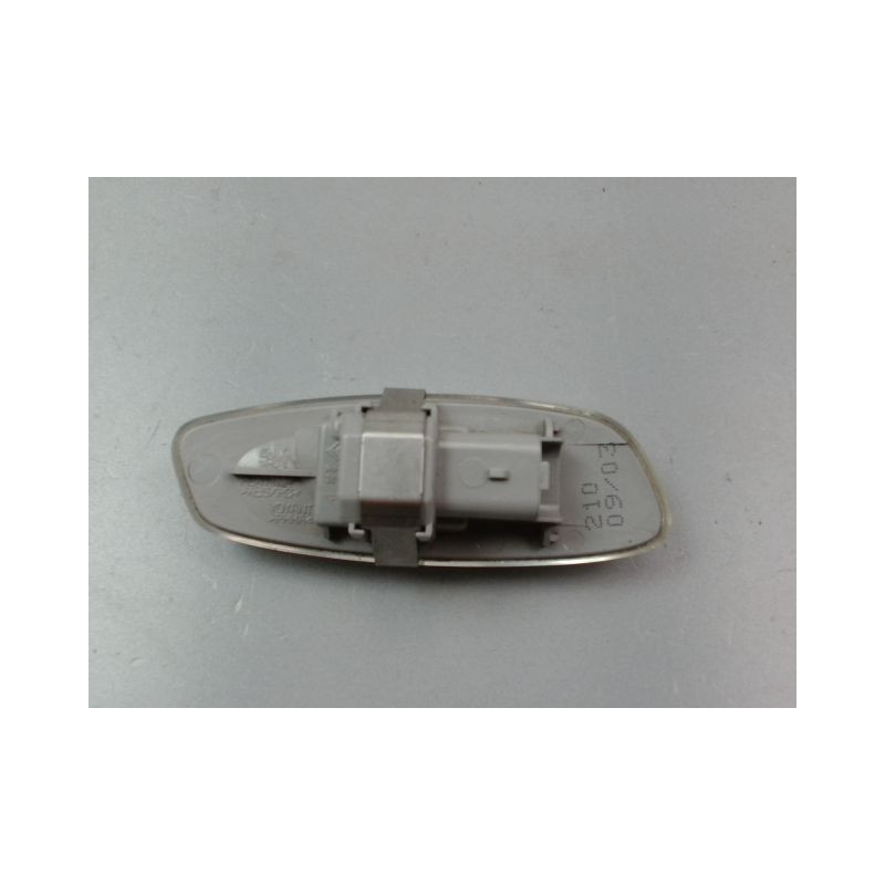 REPETITEUR RETROVISEUR GAUCHE PEUGEOT 207 SW 2007-2013