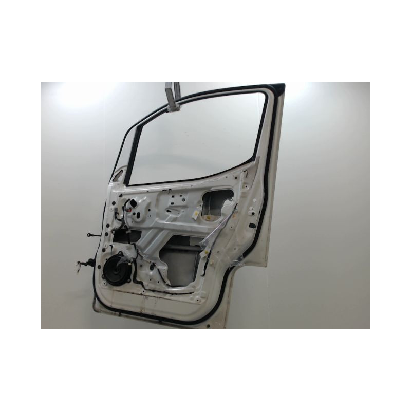PORTE AVANT DROIT NISSAN NV200