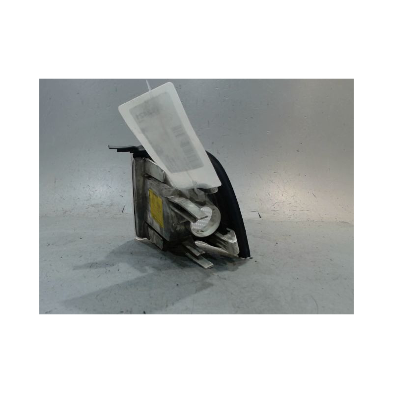 CLIGNOTANT DROIT AUDI 80