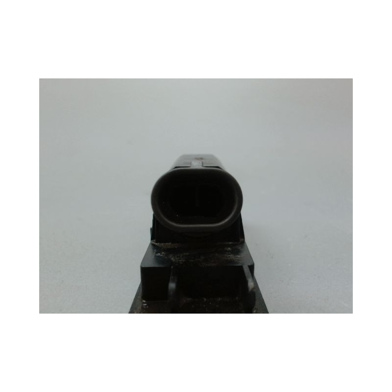 ECLAIREUR PLAQUE DE POLICE DROIT OPEL CORSA 2010-