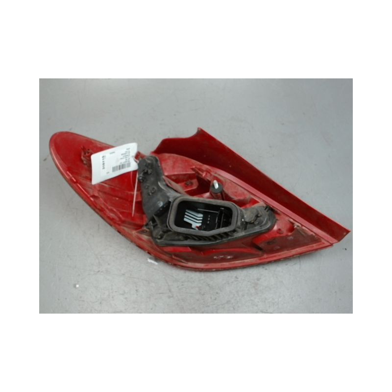 FEU ARRIERE DROIT PEUGEOT 207 5P