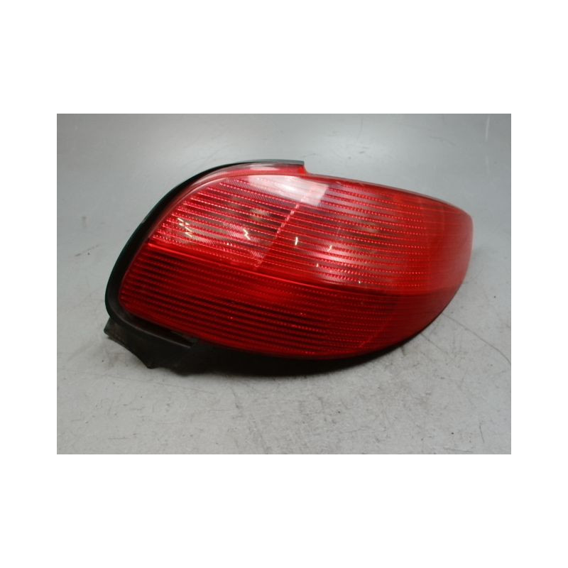FEU ARRIERE DROIT PEUGEOT 206 CC 2000-2007