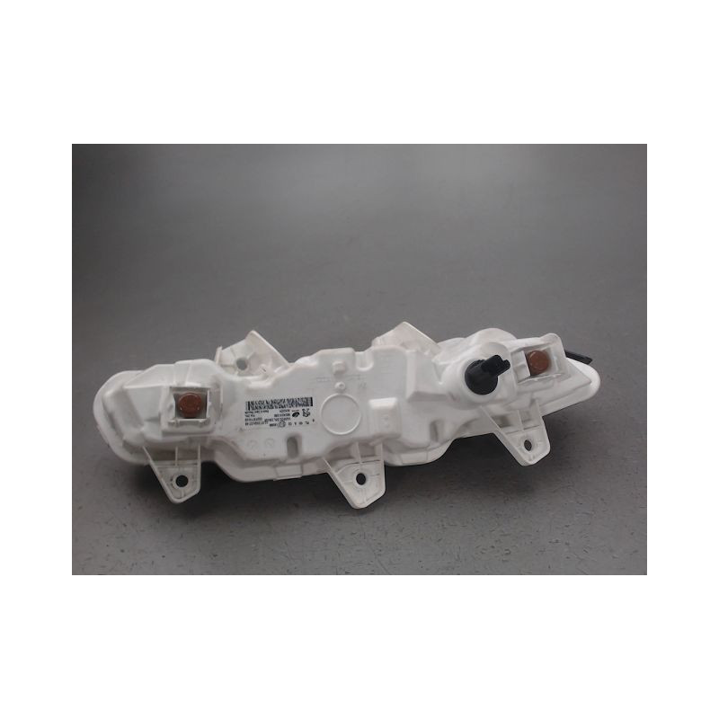 FEUX POSITION DROIT PEUGEOT 208