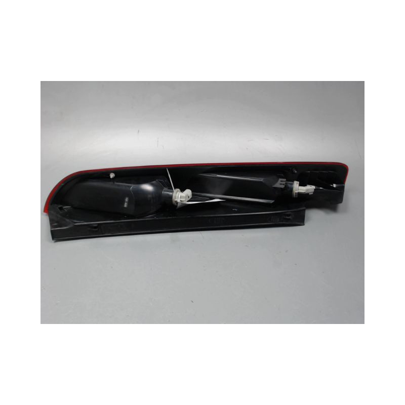 FEU ARRIERE DROIT FORD FOCUS 04-07
