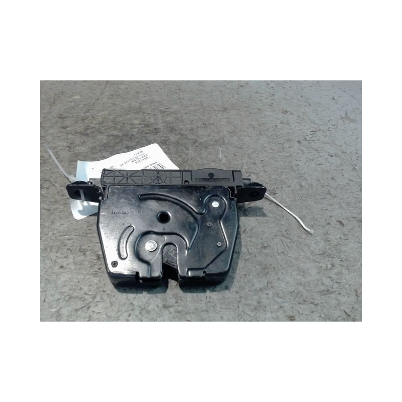 SERRURE COFFRE ARRIERE BMW SERIE 3