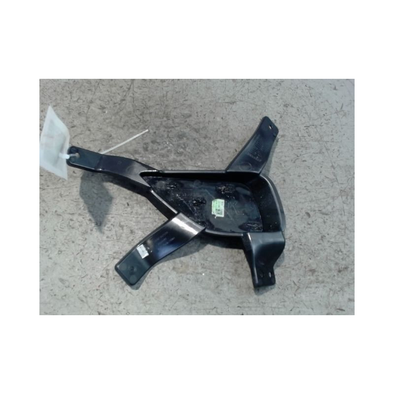 GRILLE VENTILATION PARE-CHOC AVD M.G. ZS