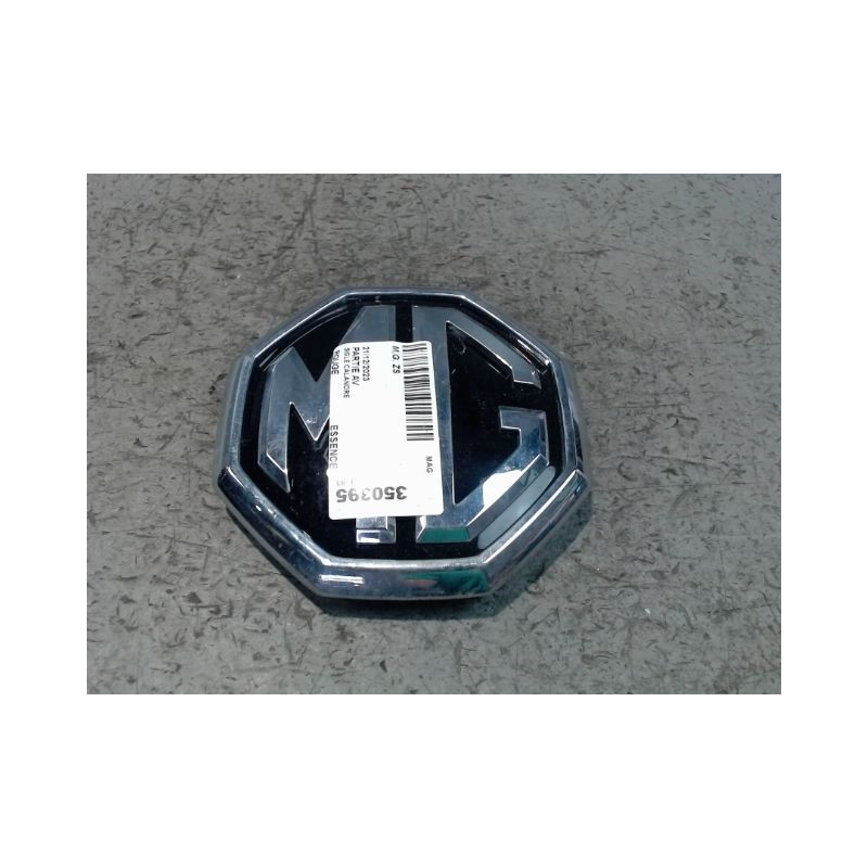 SIGLE CALANDRE M.G. ZS