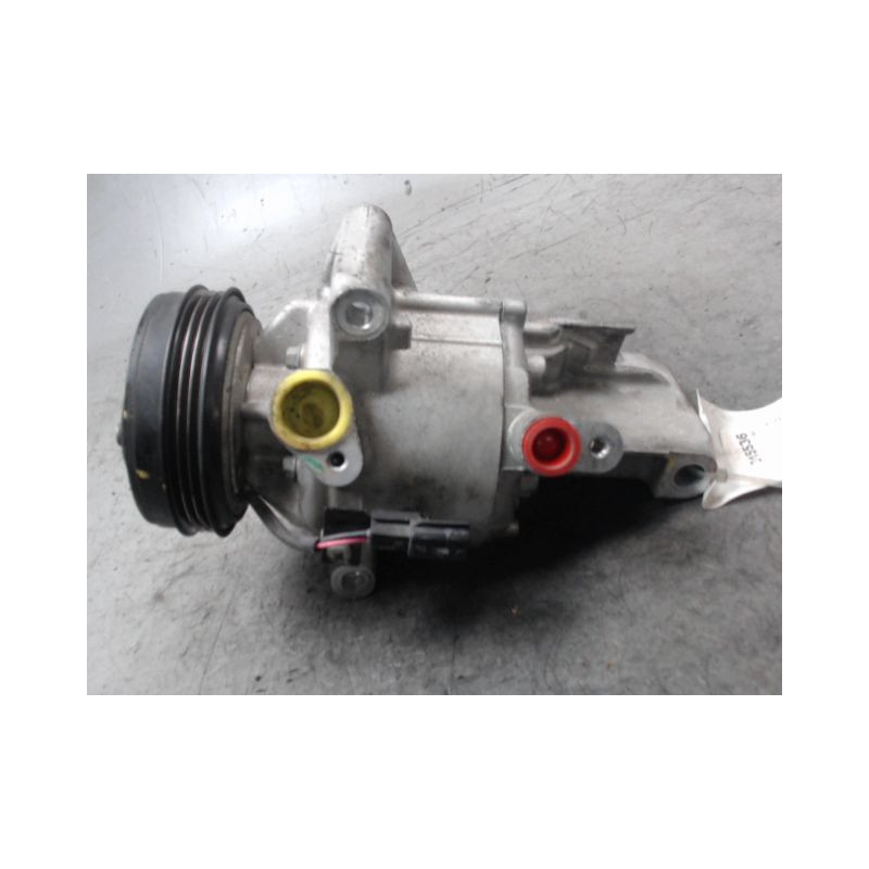 COMPRESSEUR AIR CONDITIONNE DACIA SANDERO