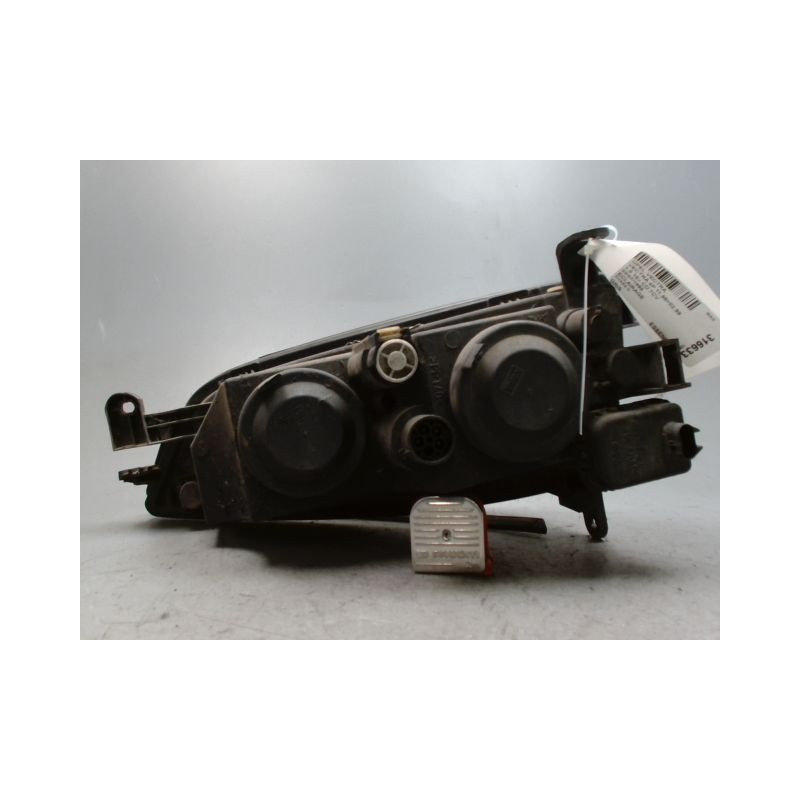 PHARE DROIT OPEL VECTRA 95-99