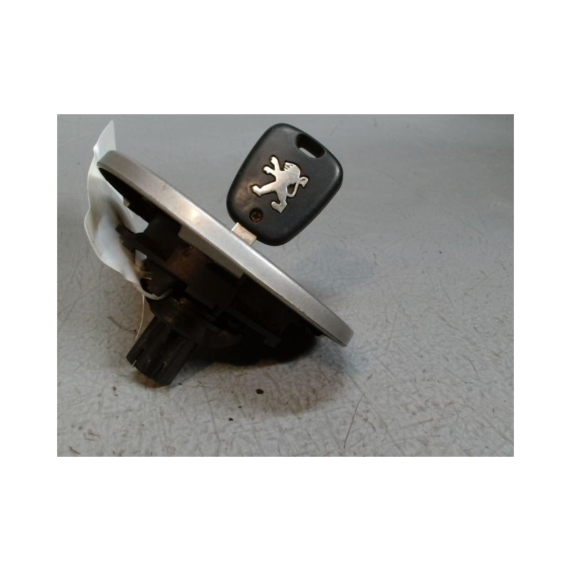 BOUCHON RESERVOIR A CARBURANT PEUGEOT 206 5P
