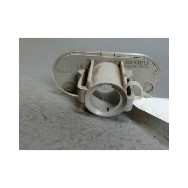 REPETITEUR AILE DROIT RENAULT TWINGO 2 2007-